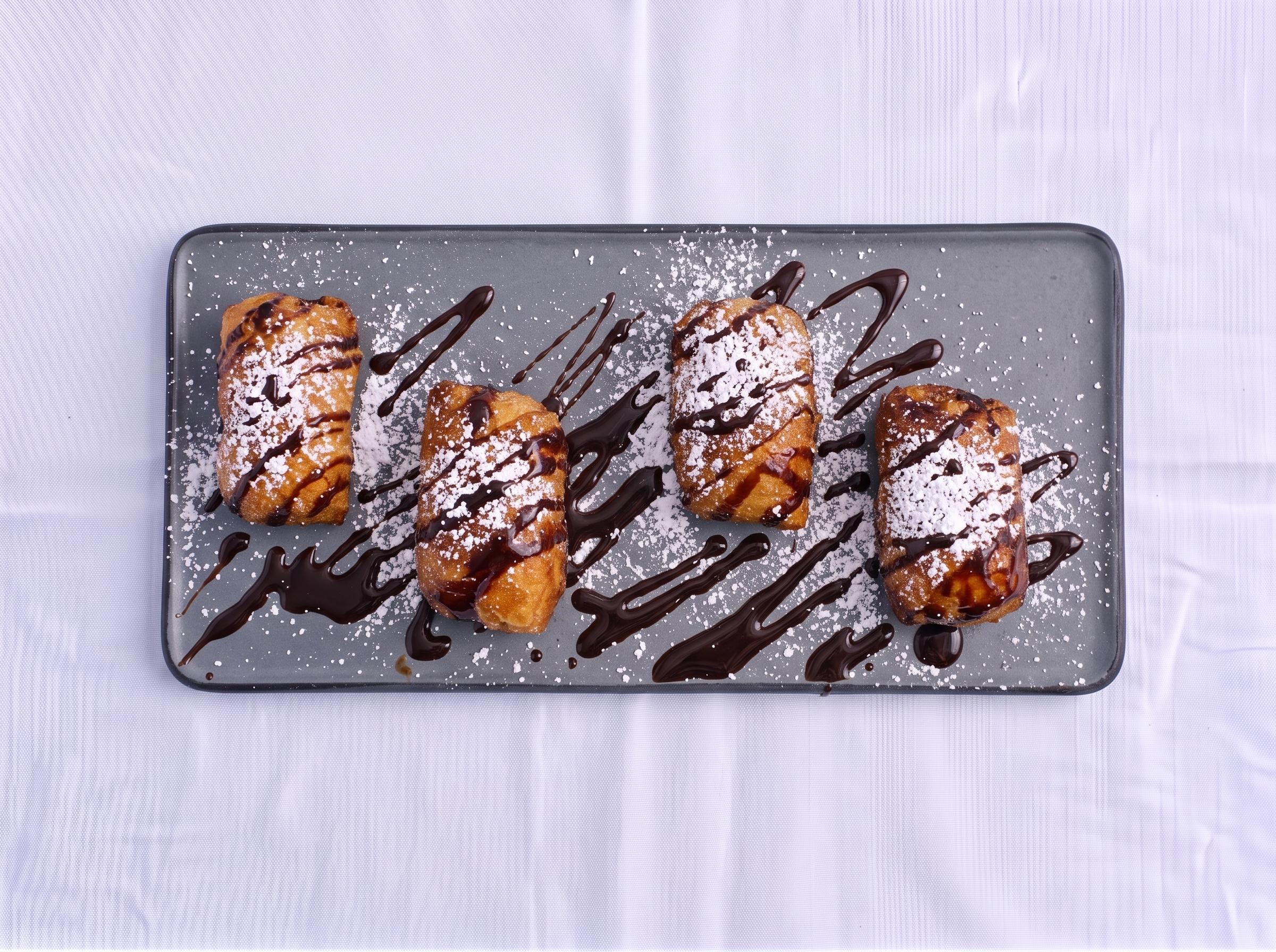 Beignets.