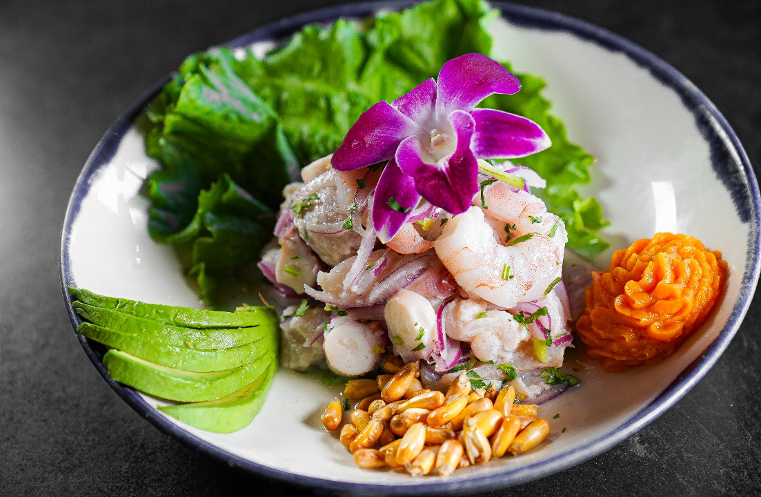 Ceviche Mixto.