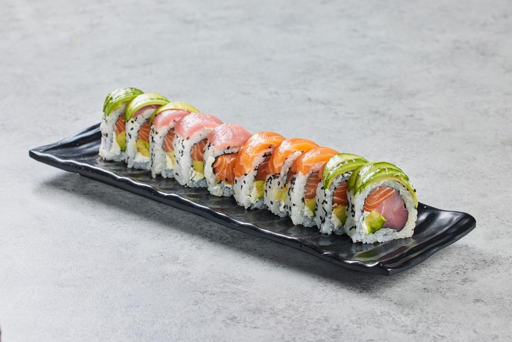 Macaw Roll.