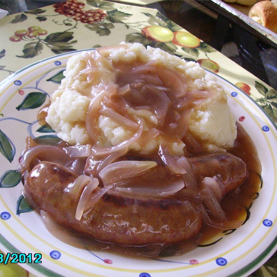 Bangers & Mash (2 pieces).