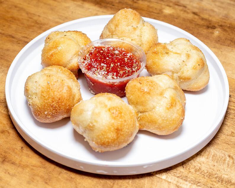 6pc Garlic Knots.