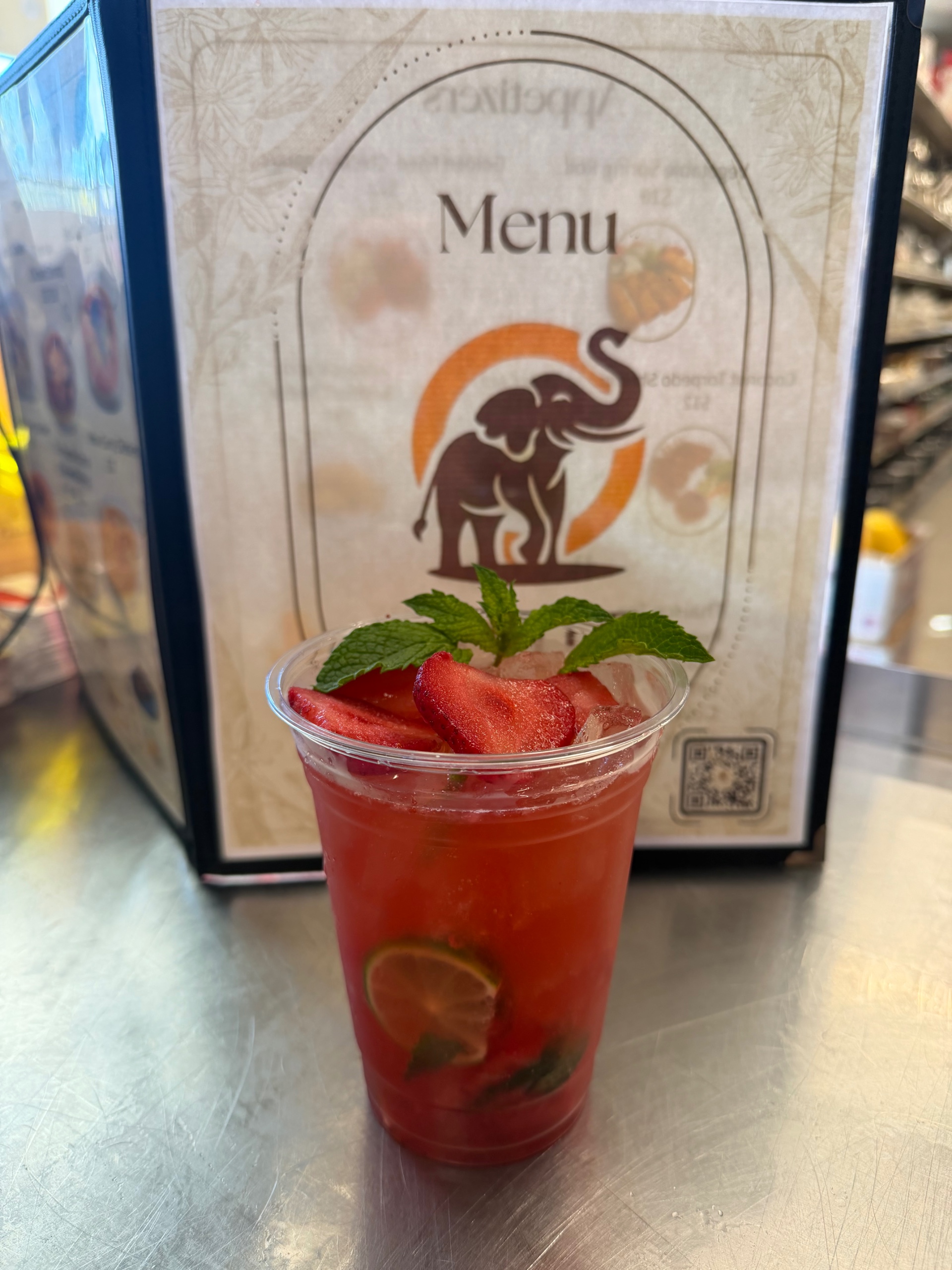 Strawberry Mojito 🍓.