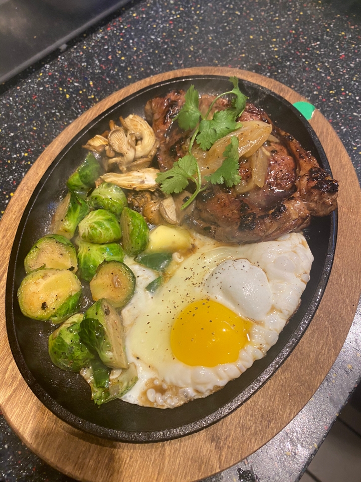 Bo Ne - Steak And Eggs.