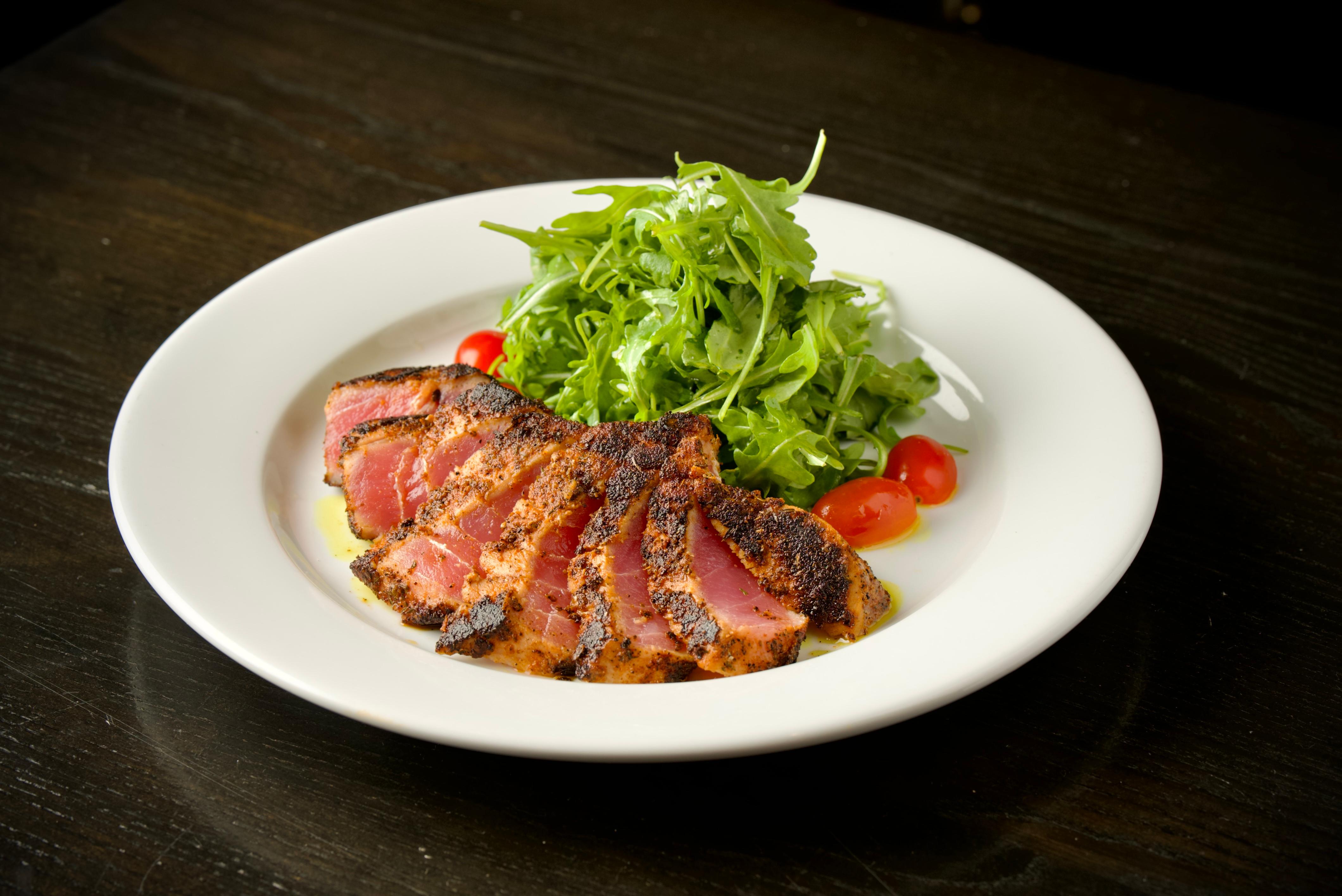 BLACKENED TUNA (GF).