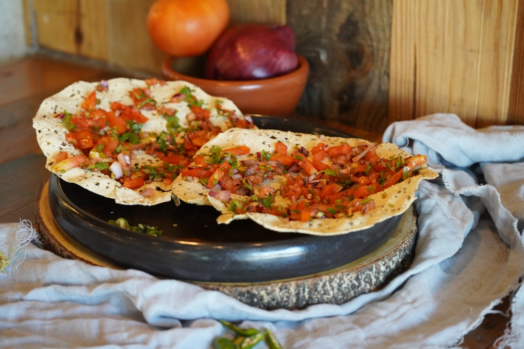 Masala Papad (2 pcs).