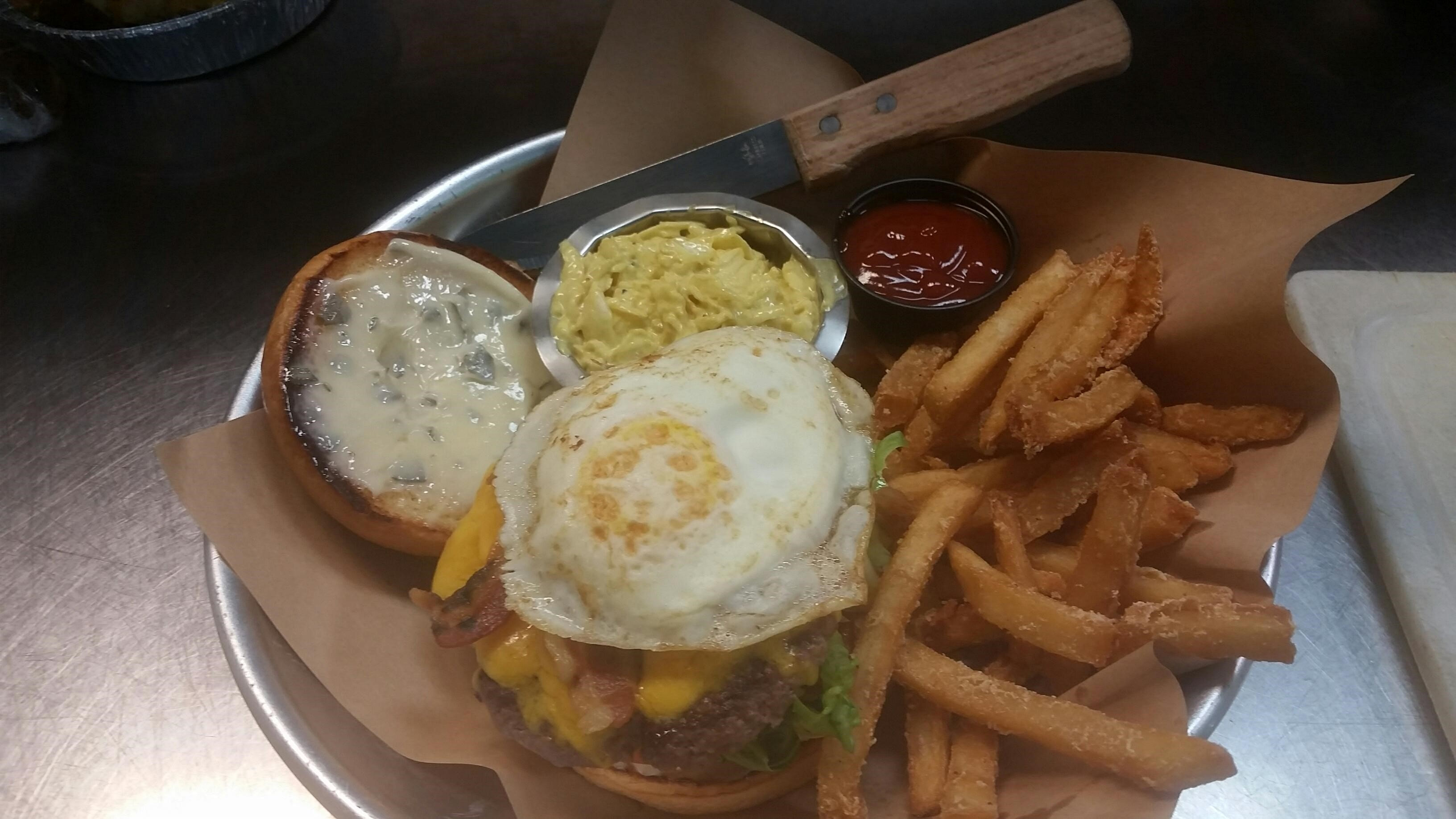 McGEE'S TAVERN BURGER.