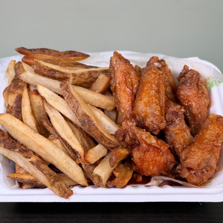 Wings & Fries Lunch Special.