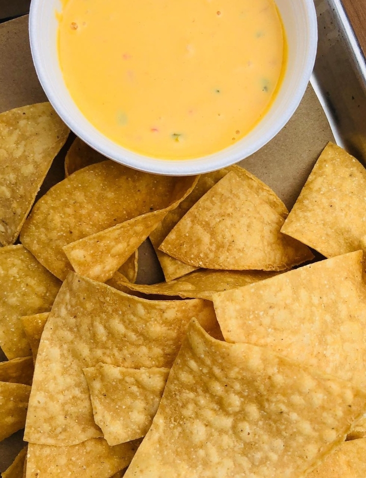 Queso & Chips.
