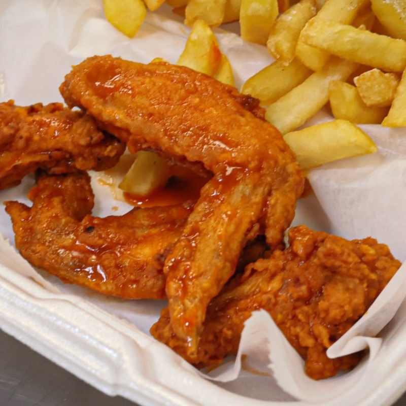 6 Flavored Wings.