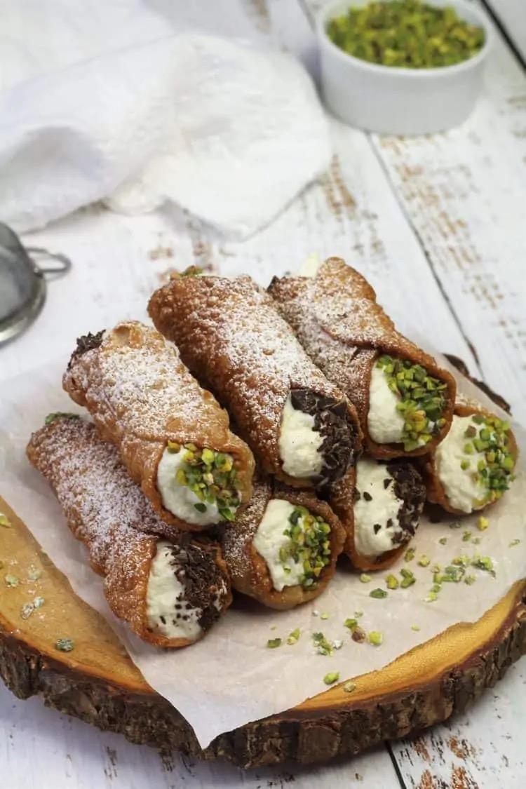Mini Cannoli Tray (40).