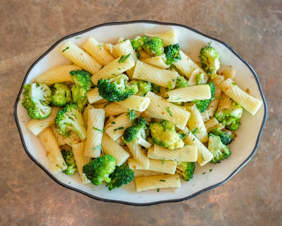 Rigatoni con Broccoli Full Tray.