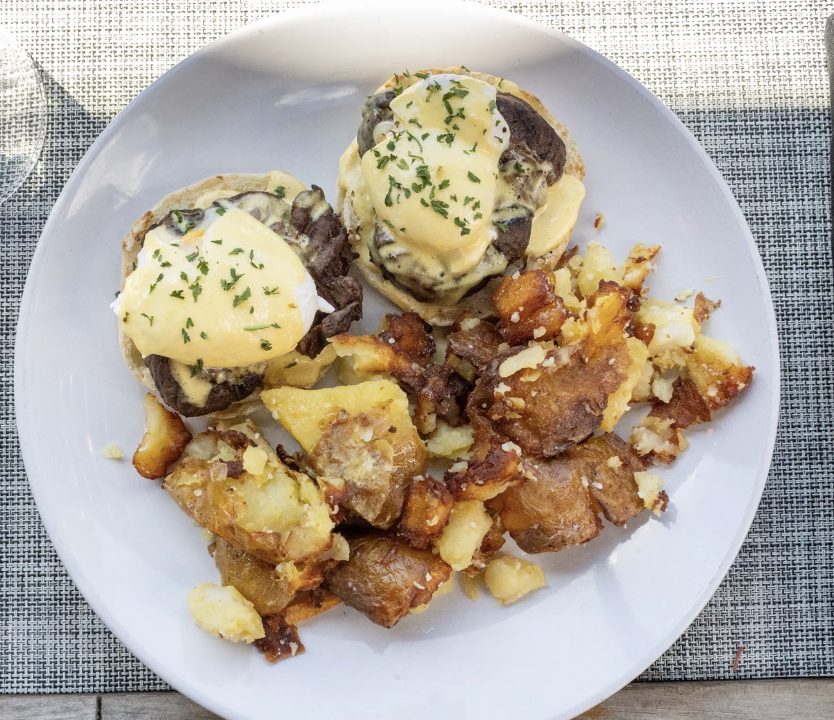 Filet Benedict.