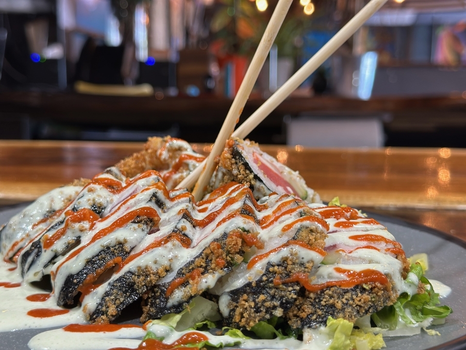 Crunchy Tuna Roll.