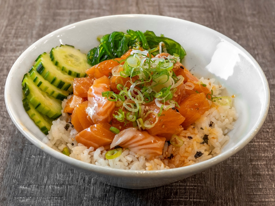 Poke Bowl - Salmon.