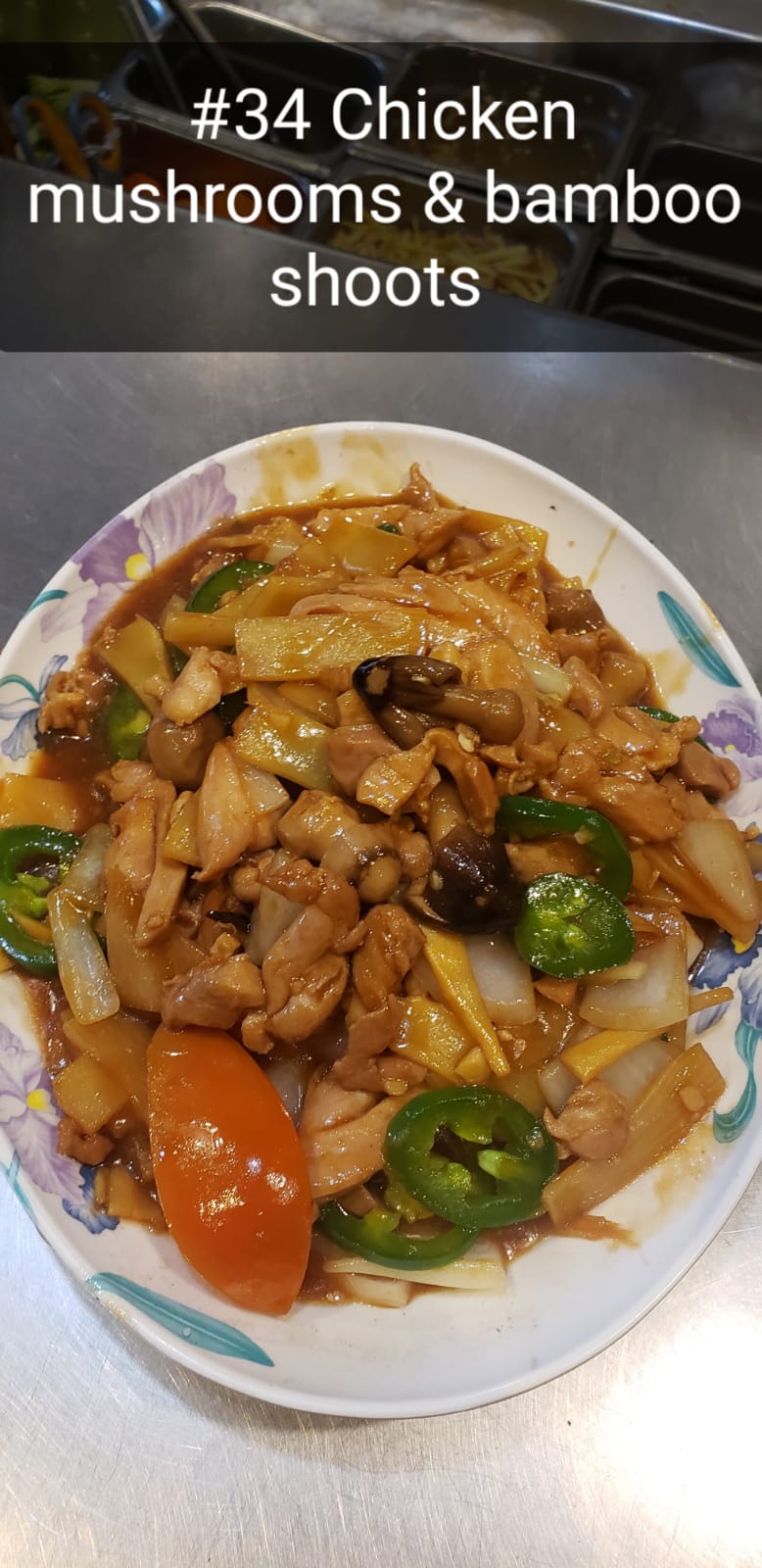 34. Chicken with mushroom & bamboo shoots - gà xào nấm măng.