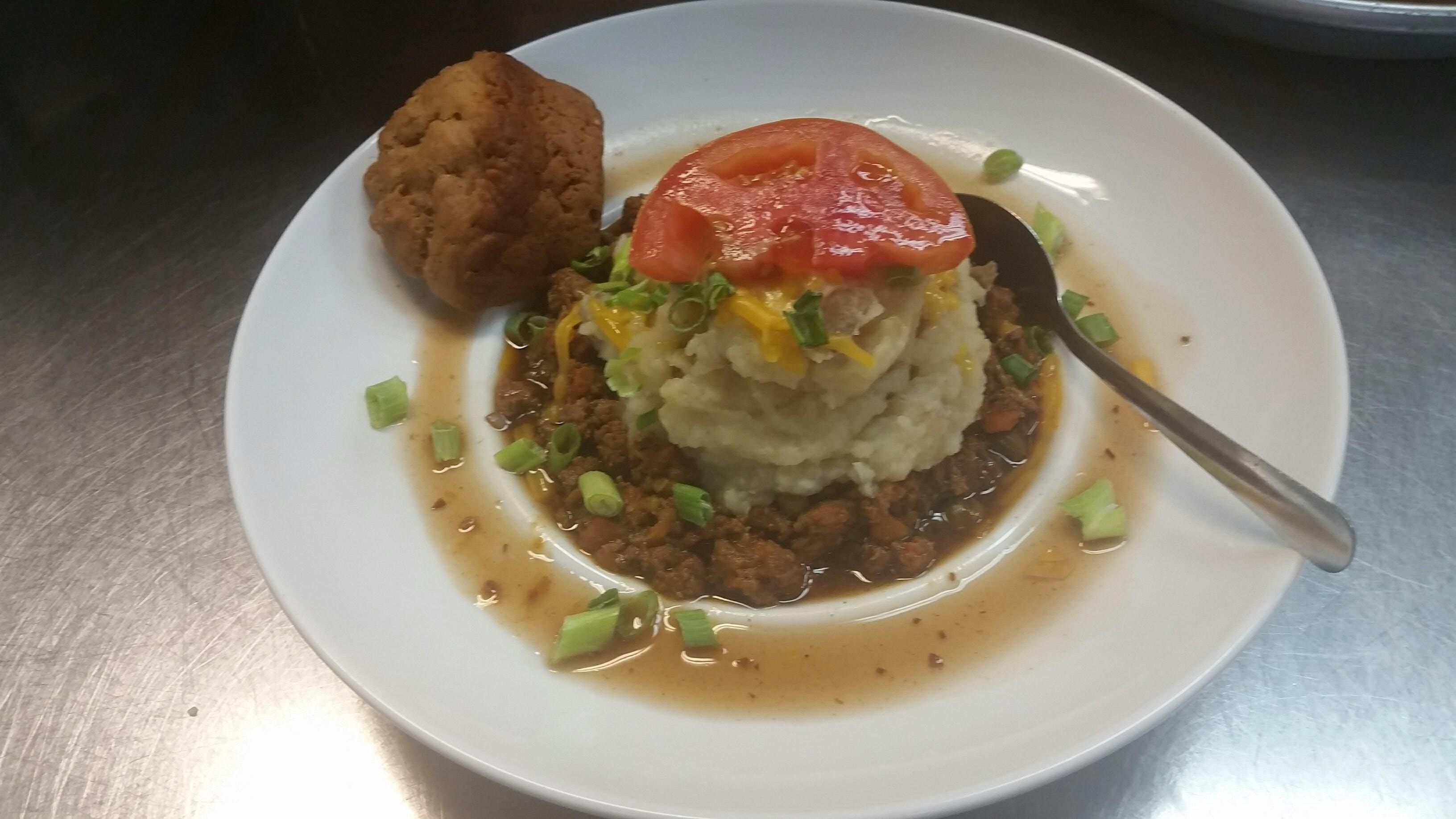 DELUXE SHEPHERD'S PIE.