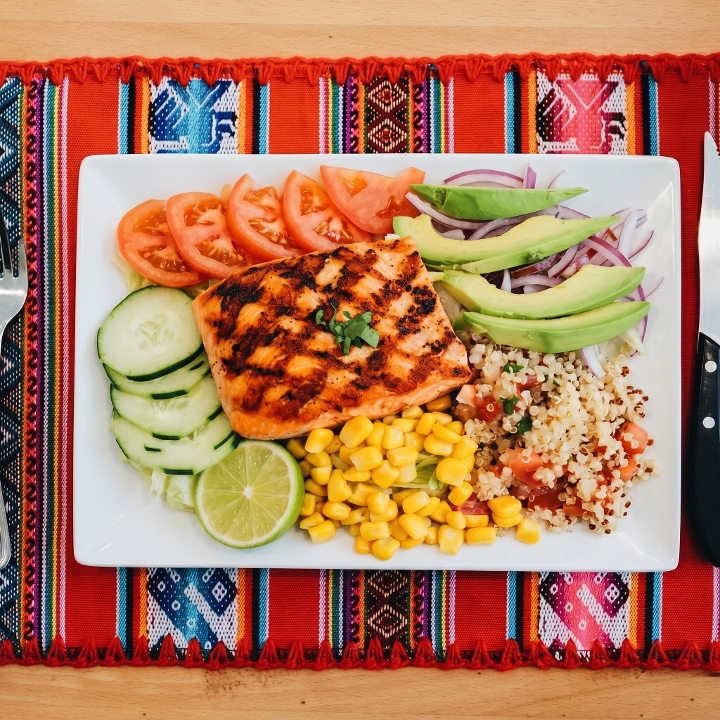 "Andes" Salad with Salmon.