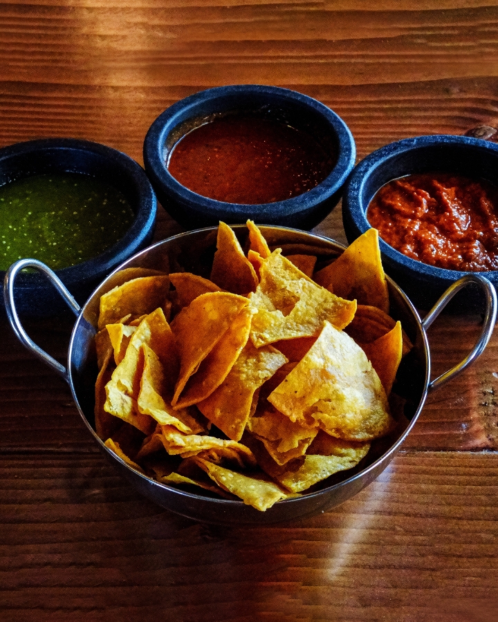 CHIPS & SALSA.