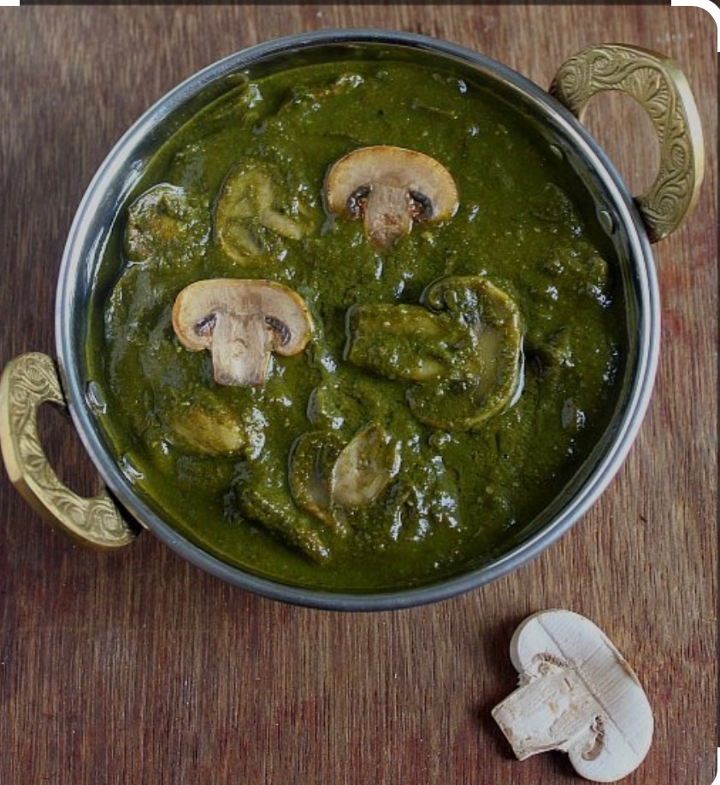 Mushroom Saag.