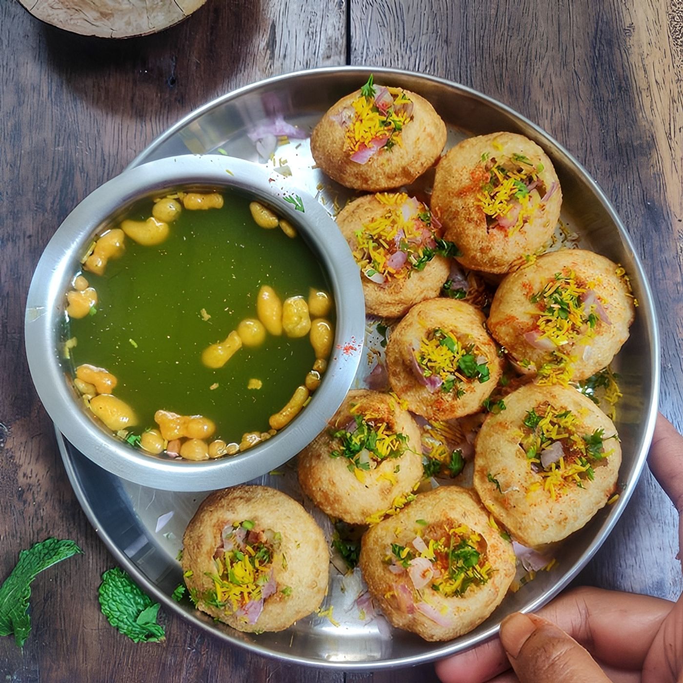 Paani Puri  (Signature Item).