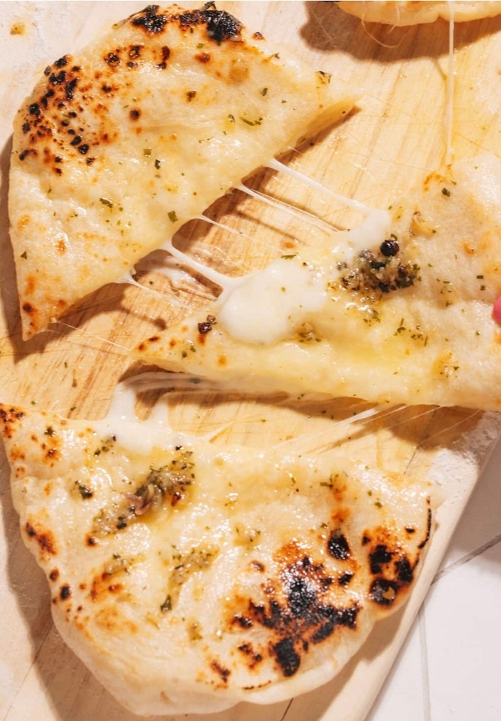 Amul Cheese Naan.