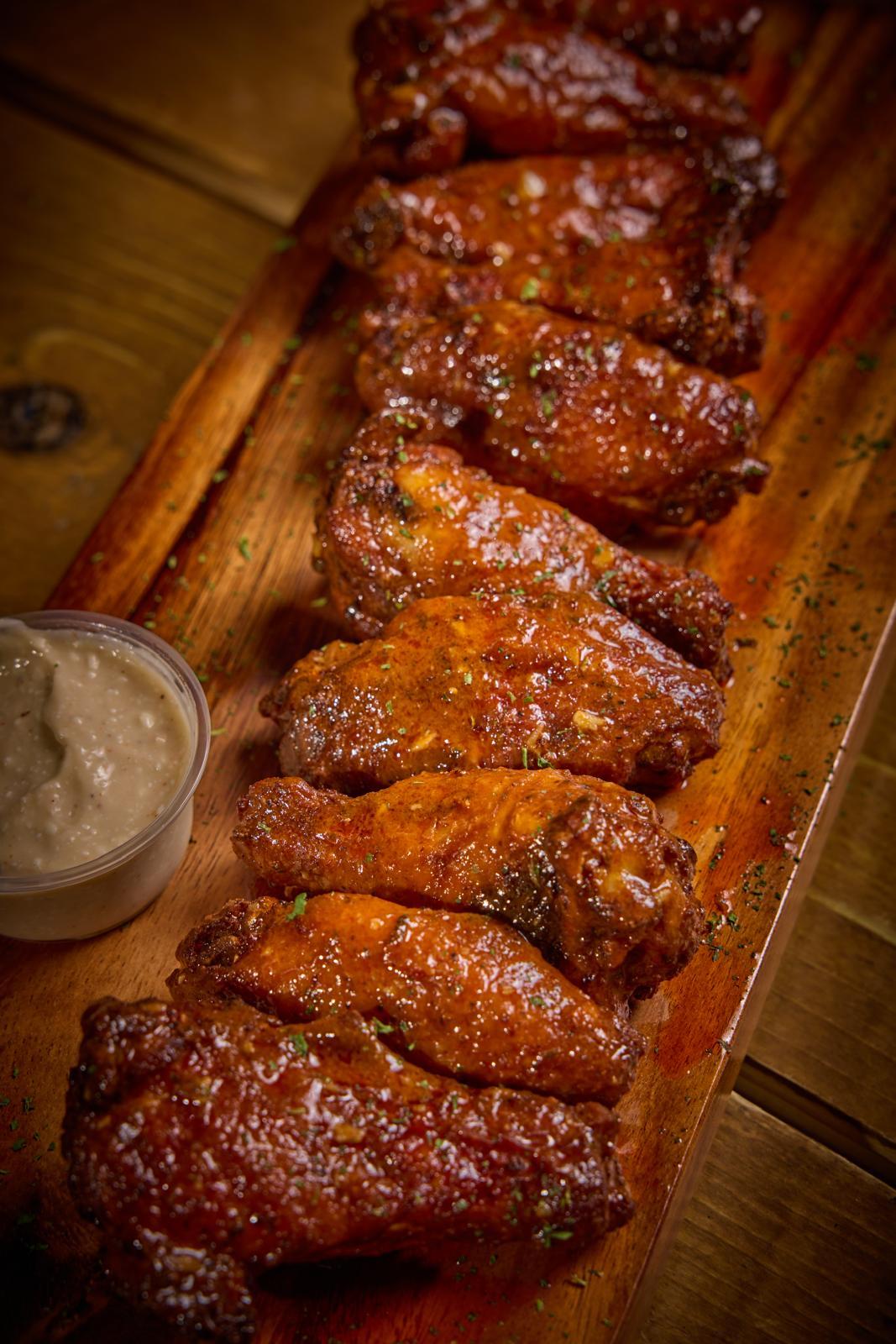 Signature Wings 50.