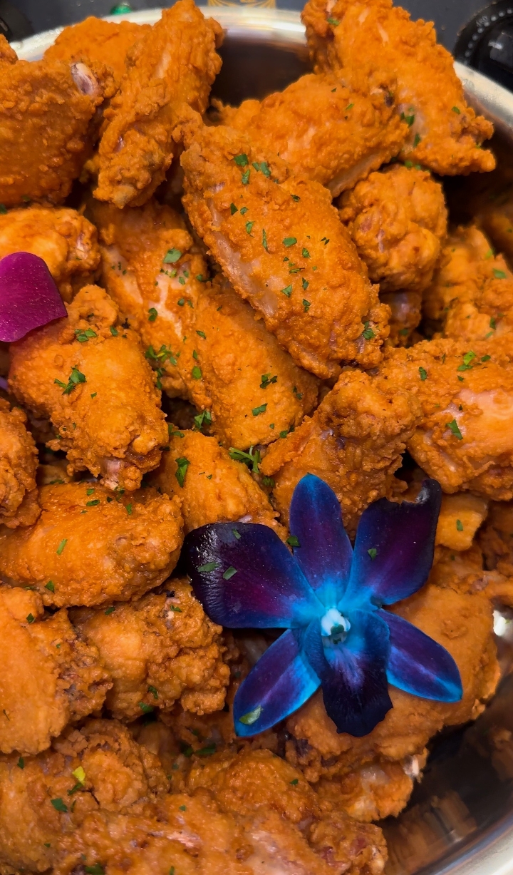 50pc PARTY WINGS.