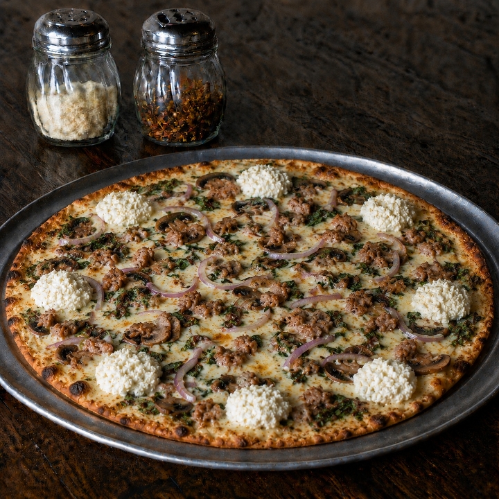 Personal Thin Crust 6" The Underground.