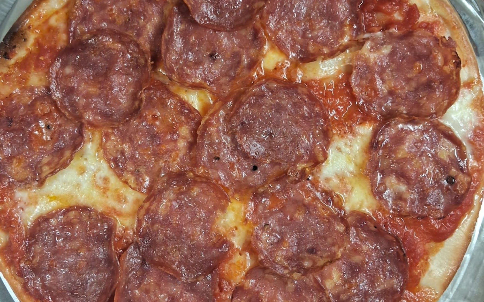 GF Salame Pizza.