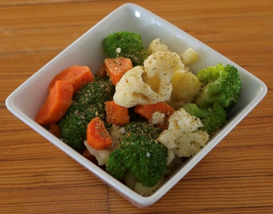STEAMED VEGGIES.