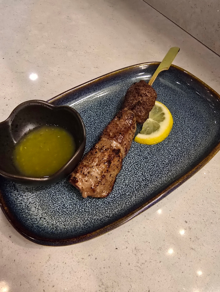 Beef Tenderloin (1 skewer).