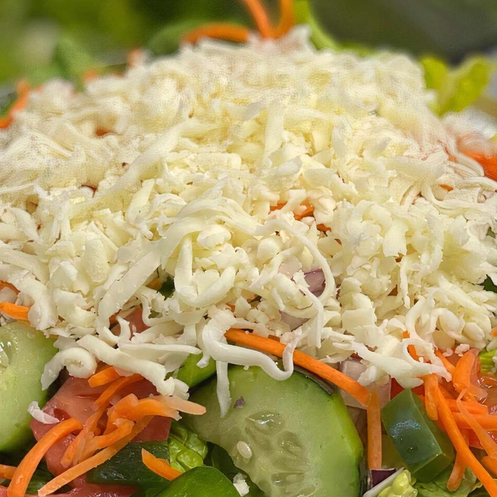 Garden Salad With Mozzarella.