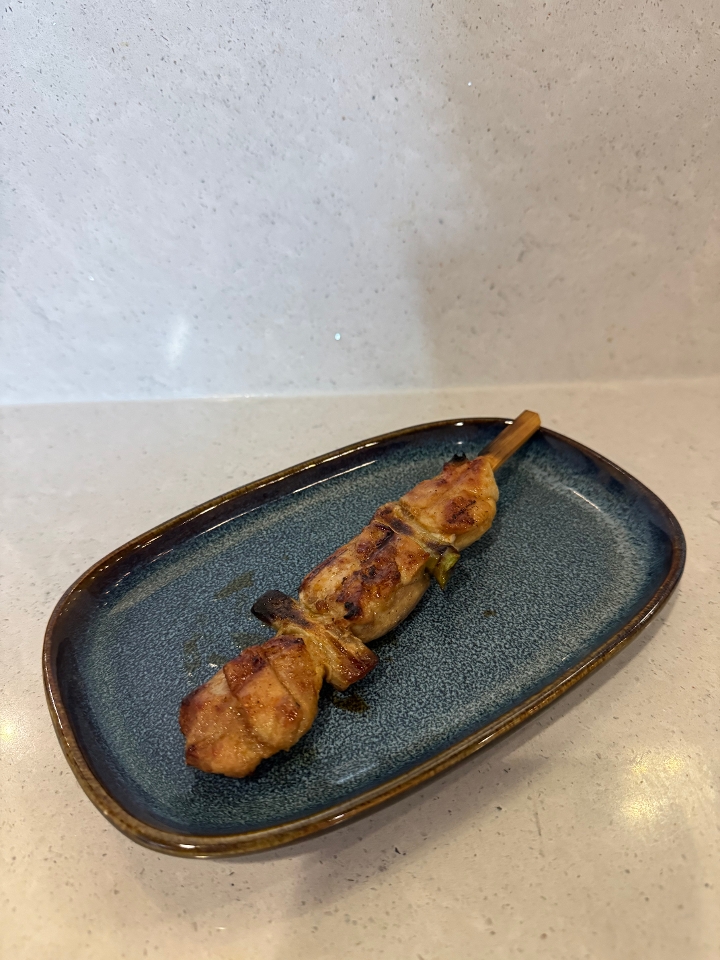 Momo (1 skewer).
