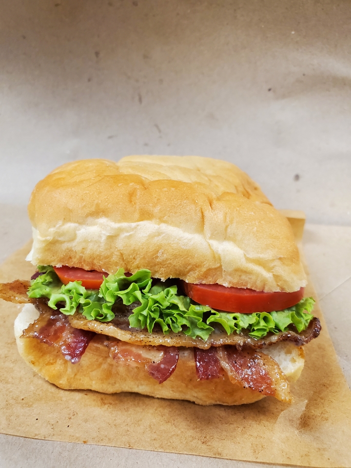 BLT Sandwich w candied bacon.