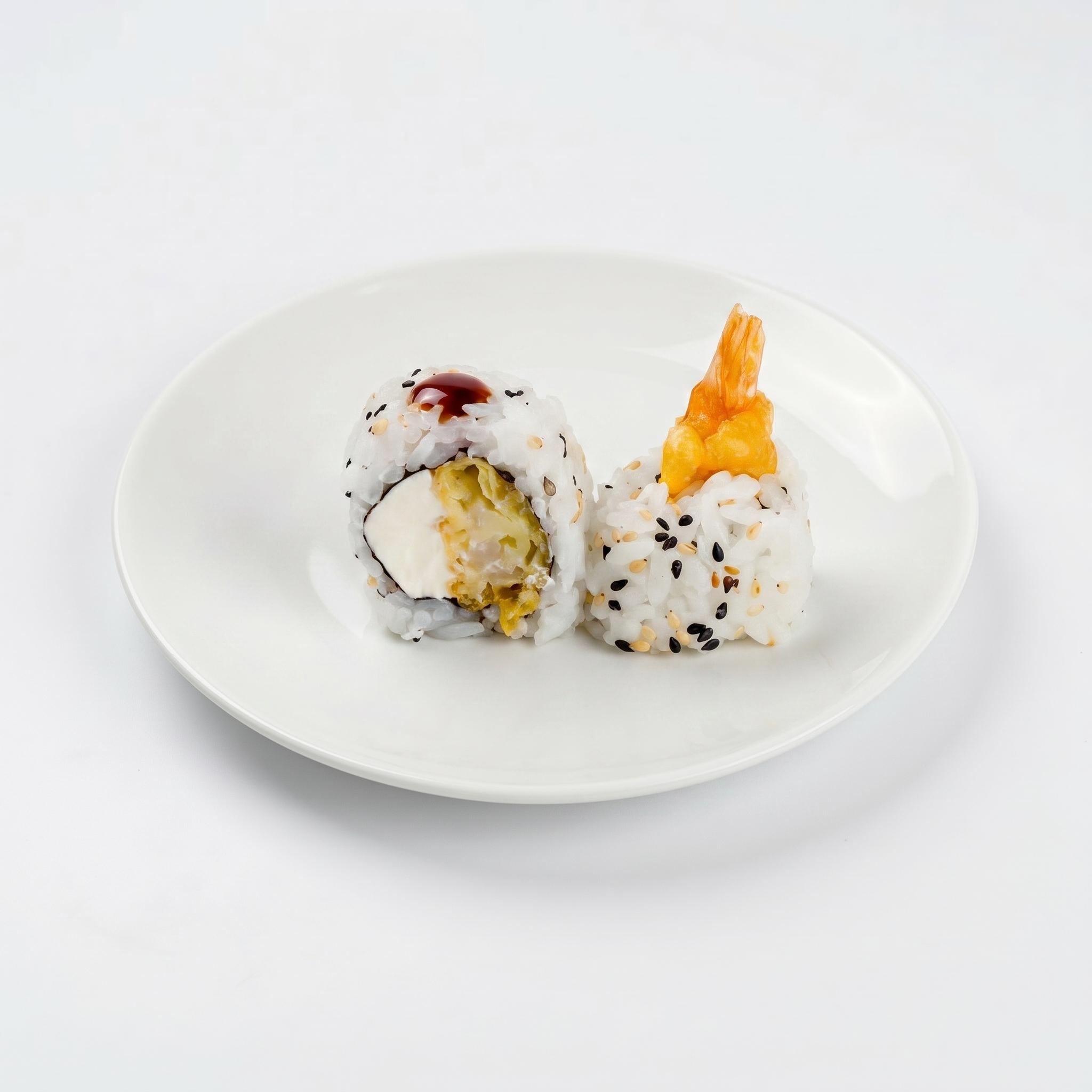 SHRIMP TEMPURA ROLL.