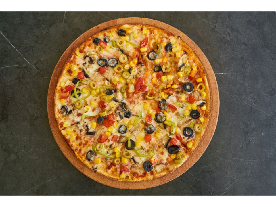 18" Vegetarian Pie*.