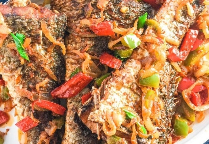 CROAKER FRIED FISH  (PEPPERED).