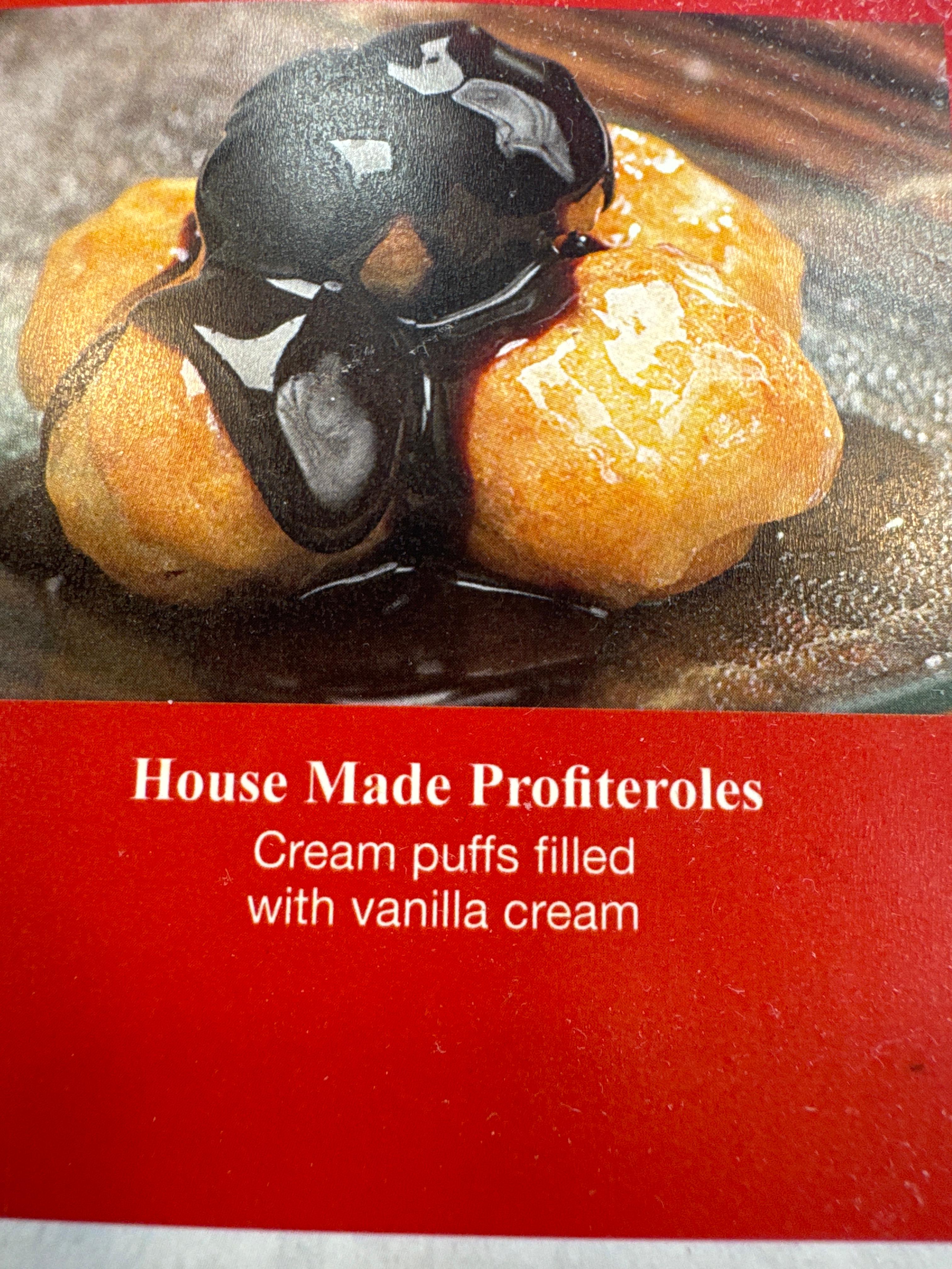 Profiteroles.