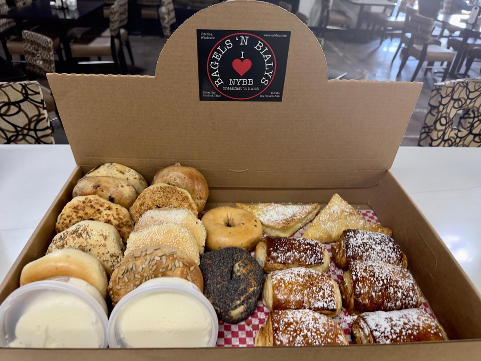 BAGEL & PASTRY BOX for 16-18.