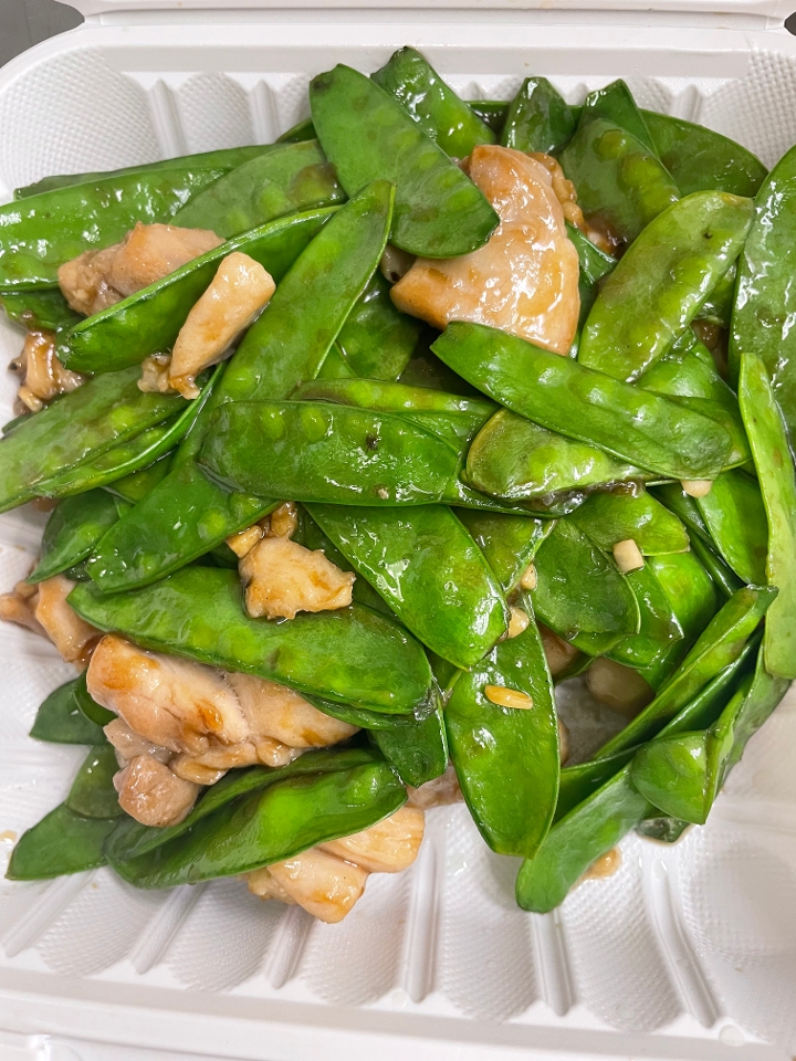 兰豆鸡 24.Chicken w/ Chinese Peas.