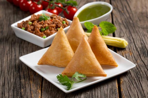 CHICKEN SAMOSA (2 PC).