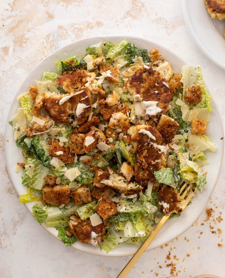 Crab Cake Salad 🌿.