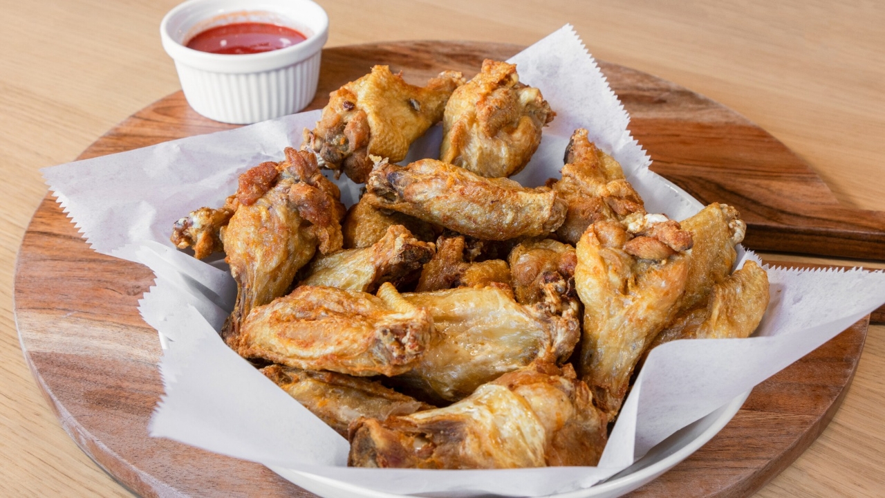 40 Pieces of Wings.