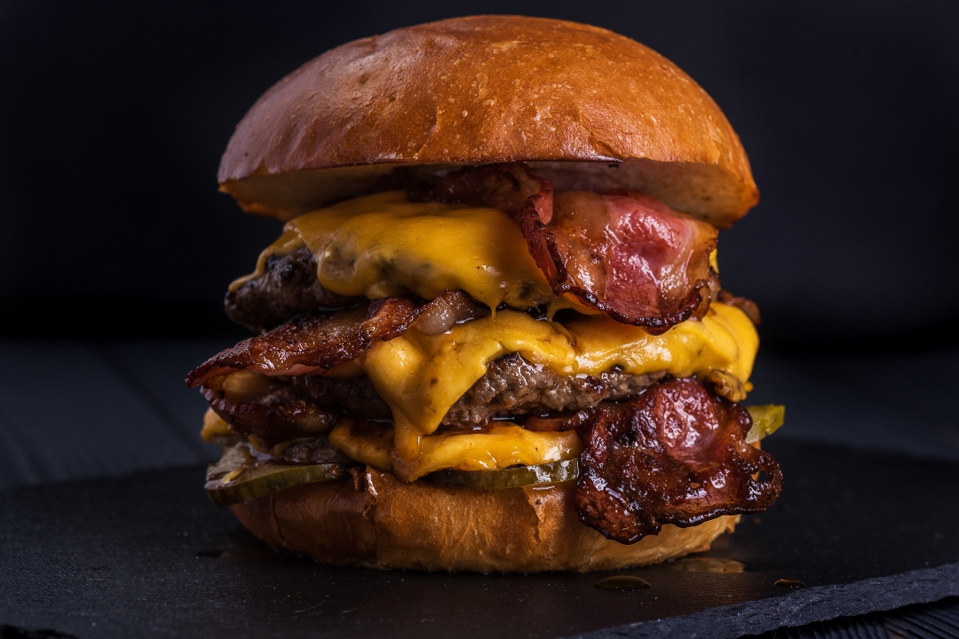 Double Cheese Burger.