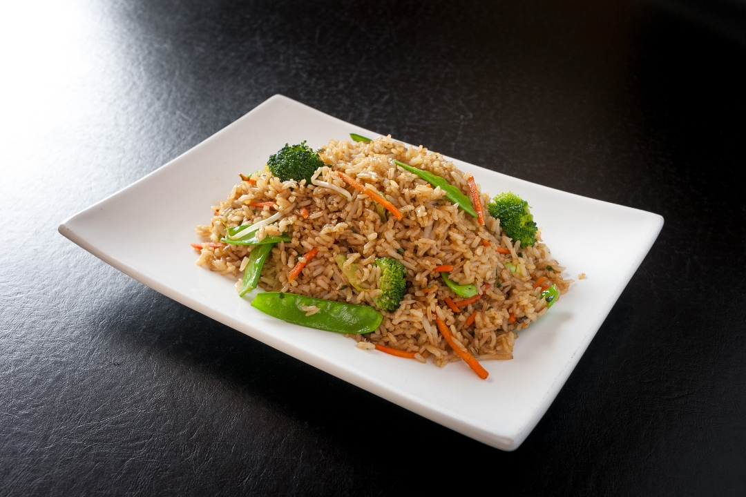 (D) CLASSIC FRIED RICE.