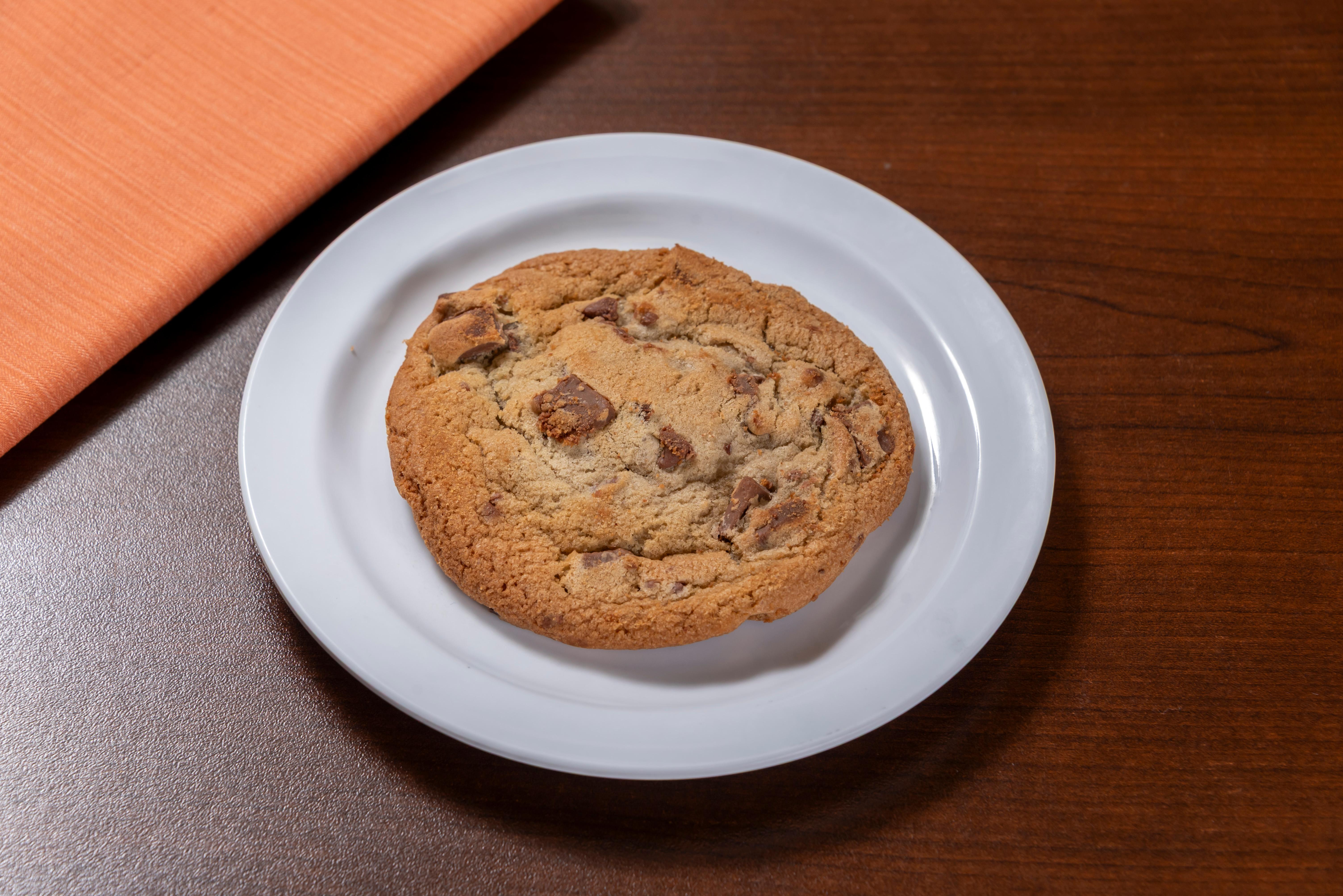 Cookie (Chocolate Chip).