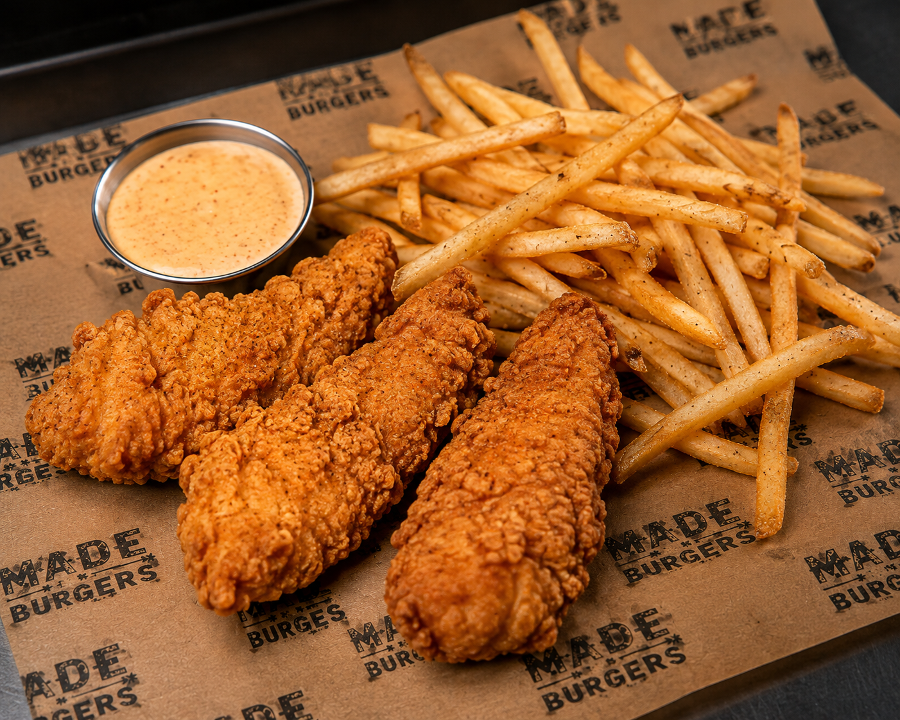 3 CHICKEN TENDERS COMBO.