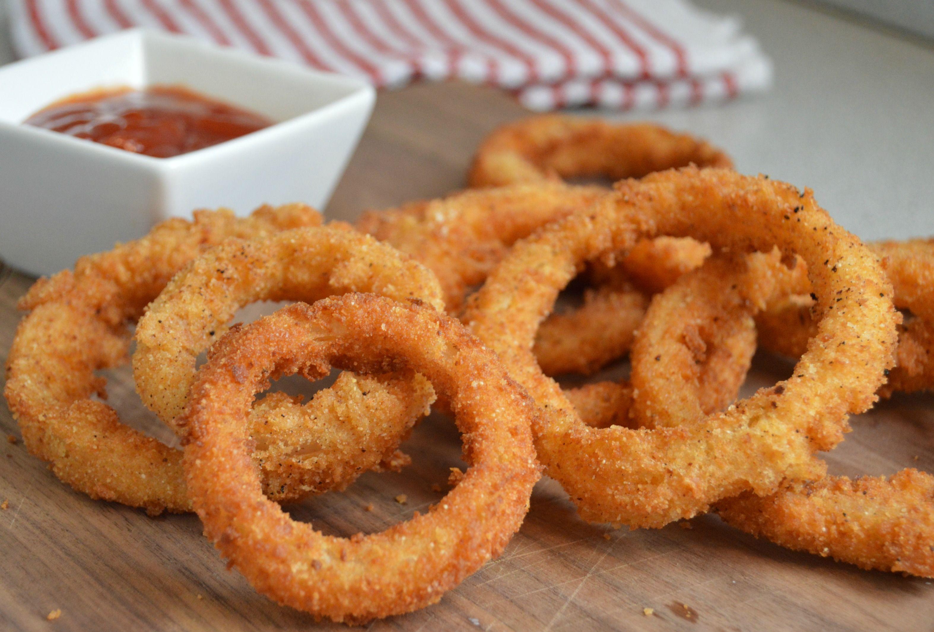 Onion Rings (Fried Onion with Marinara sauce 14 pcs).