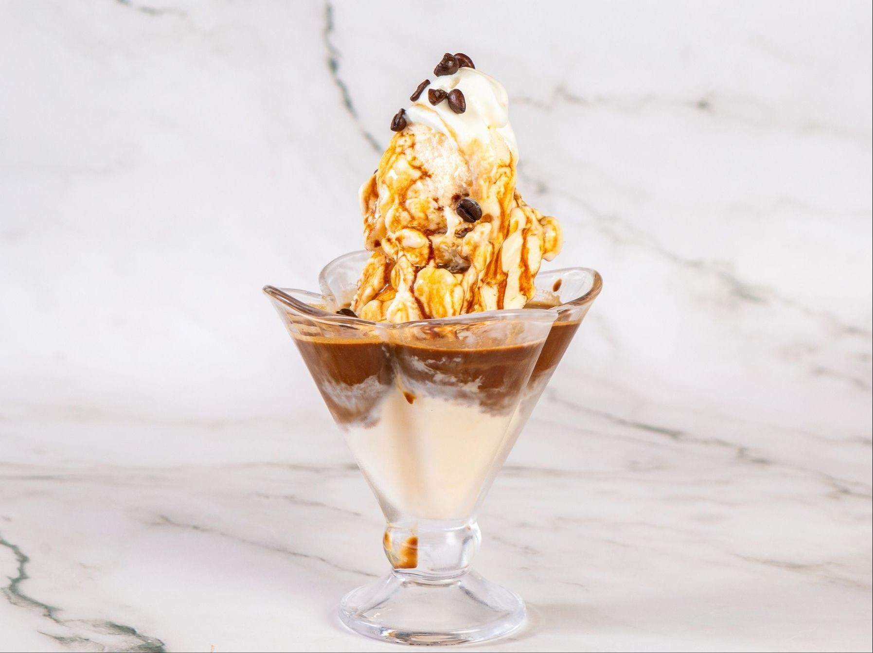 Affogato / أفوغاتو.