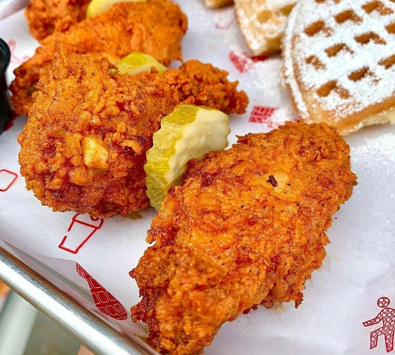 Nashville HOT Wings and Waffle.